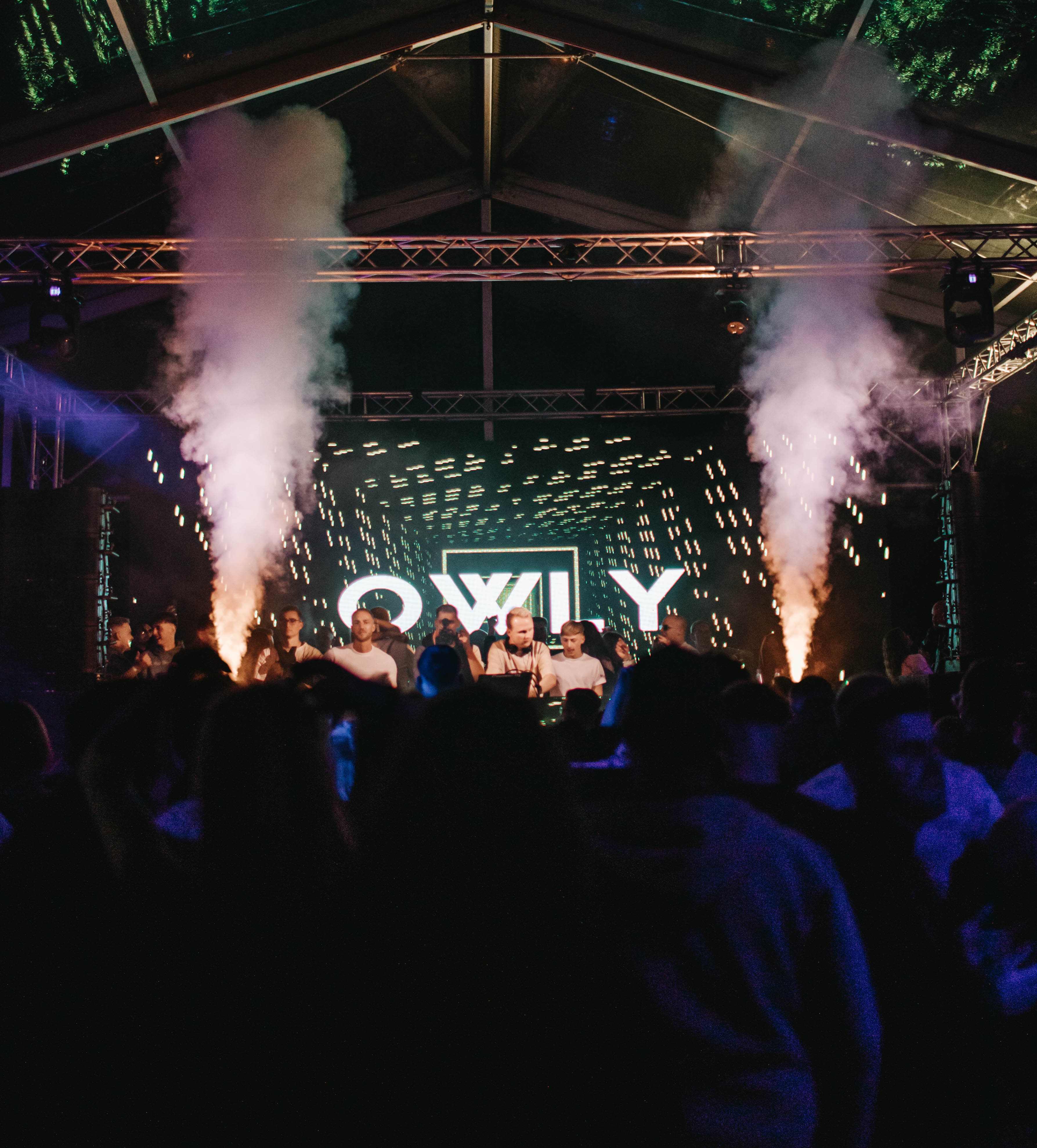OWLY DJ Performance 4