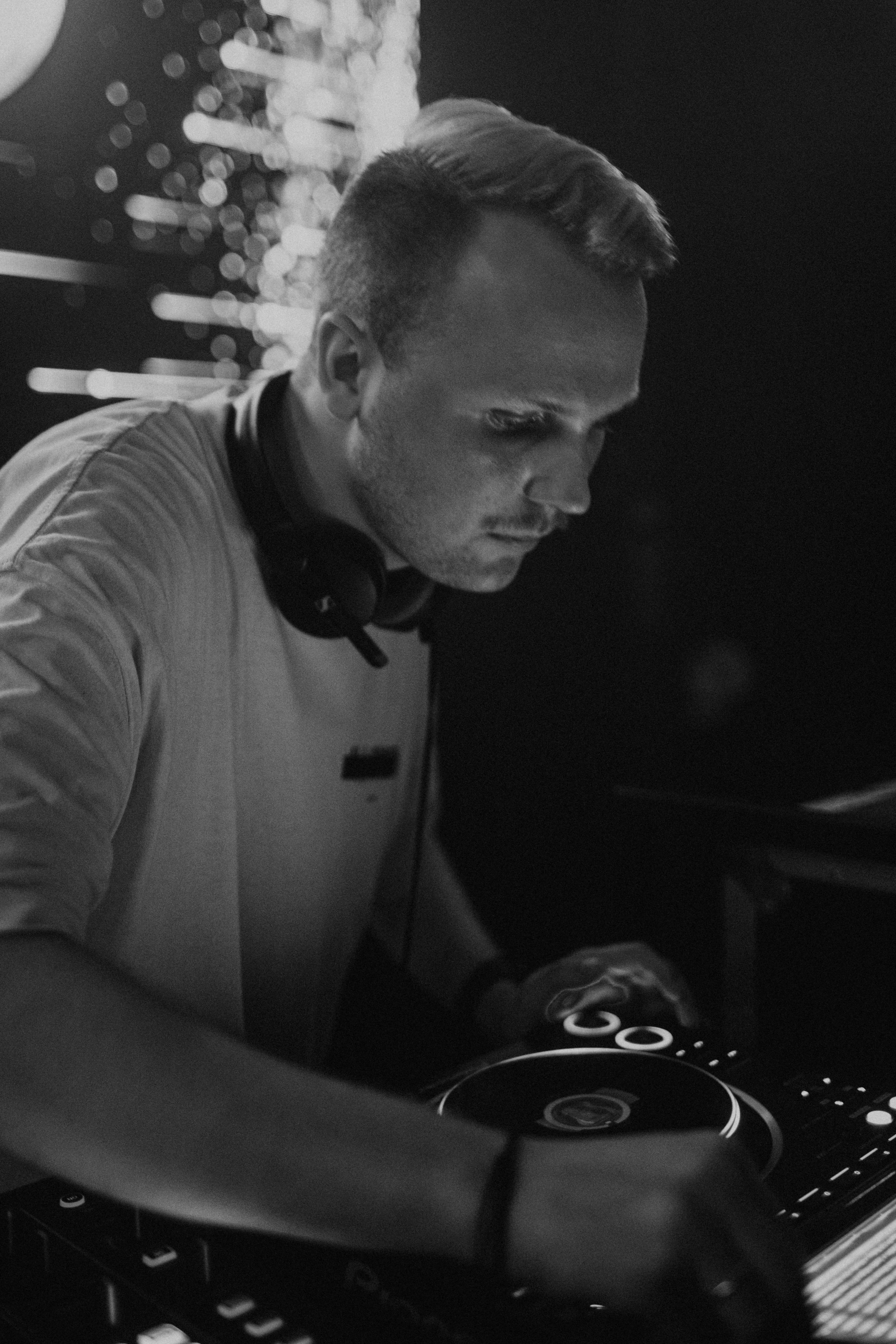 OWLY DJ Performance 6